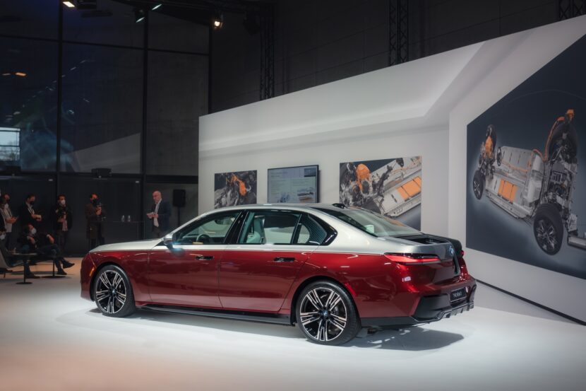 BMW 7 Series Cutaway Shows Off Powertrain Tech and Two-Tone Paint