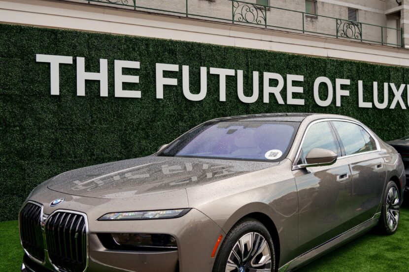 2023 BMW i7 Arrives At Kentucky Derby With Avant-Garde Design