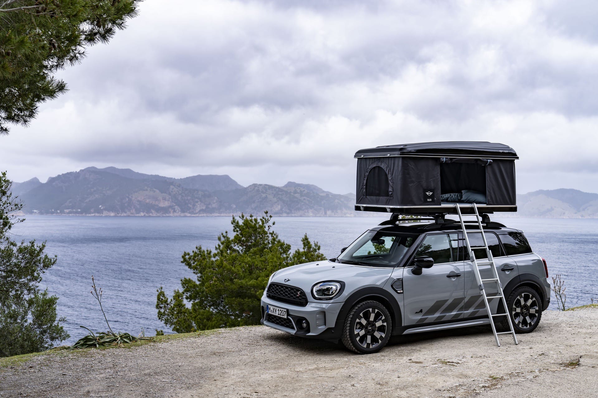 motor historisch patroon You can now Order a Roof Tent for your MINI Cooper S Countryman ALL4