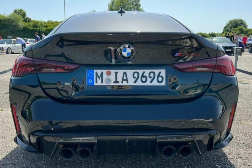 BMW M4 CSL Black Sapphire Sounds Pretty Darn Aggressive