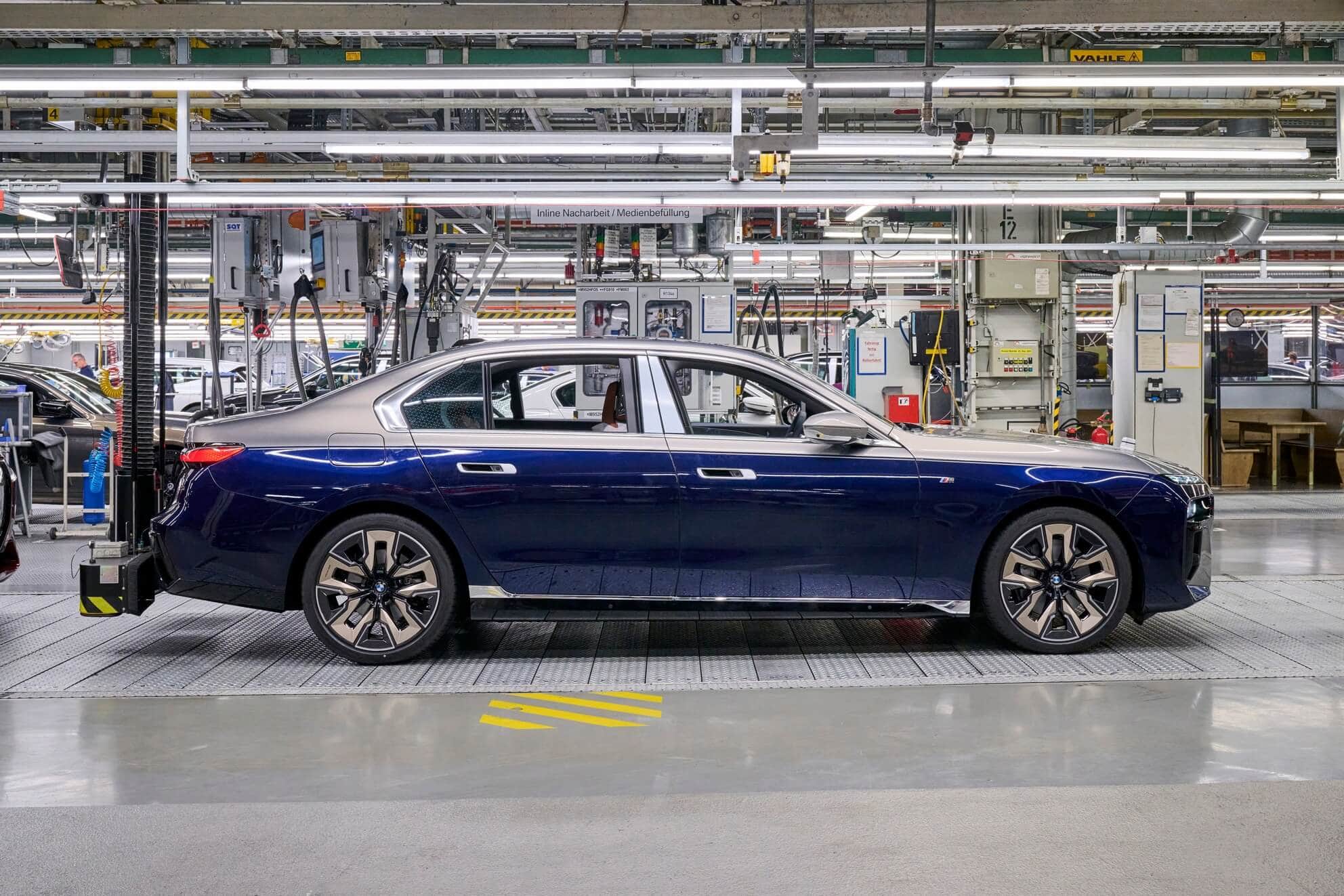 2023 BMW 7 Series production start 41