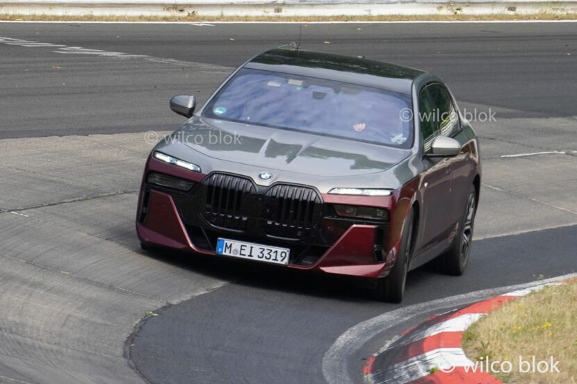 Two-Tone Painted 2023 BMW 7 Series hits the race track