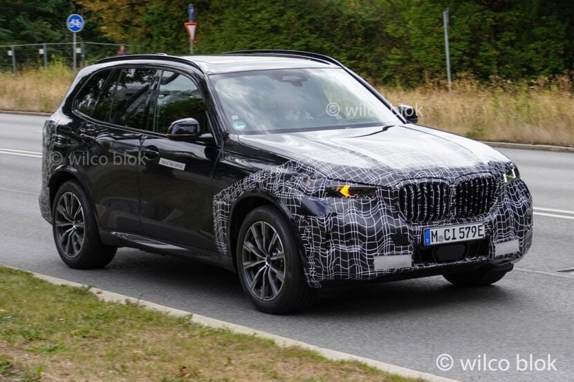 2023 BMW X5 Facelift spy shots reveal new lights and bumpers