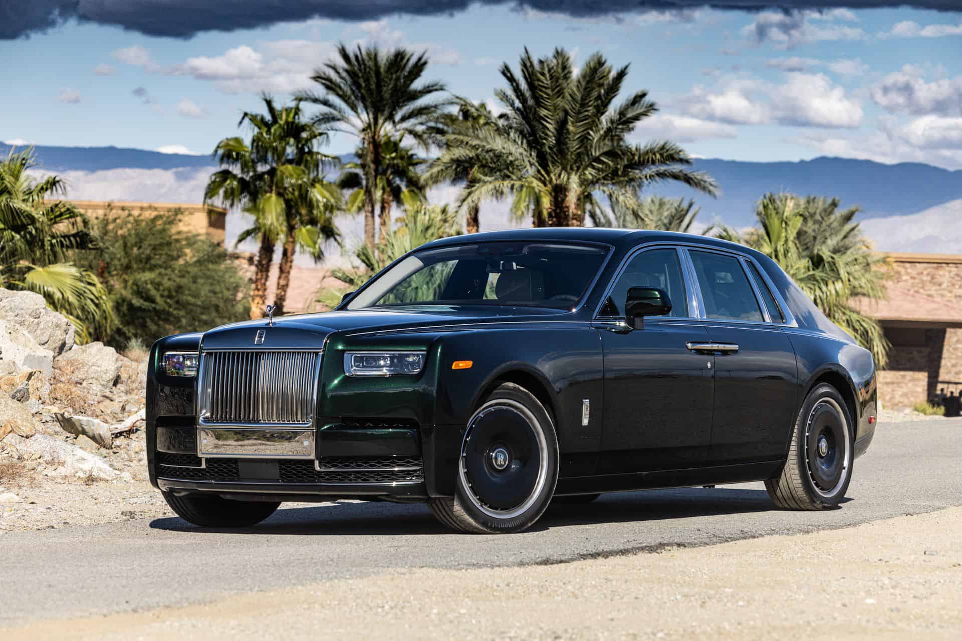 $800,000! 2023 Rolls-Royce Phantom Series II Review 