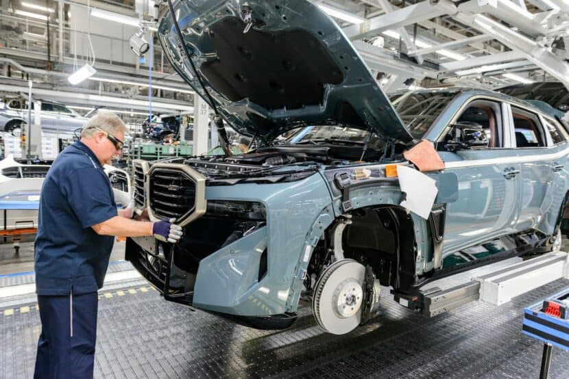 2023 BMW XM enters production at Spartanburg Plant 1 830x554
