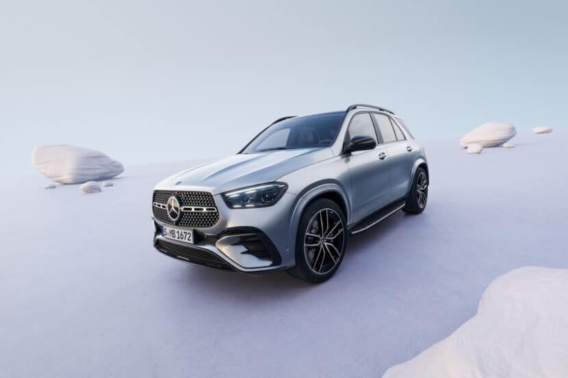Mercedes-Benz GLE-Class Facelift Debuts Ahead BMW X5 LCI's February Reveal