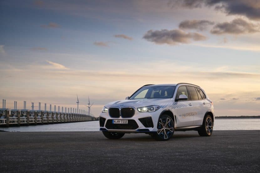 VIDEO: Here's What it's Like to Drive the BMW iX5 Hydrogen