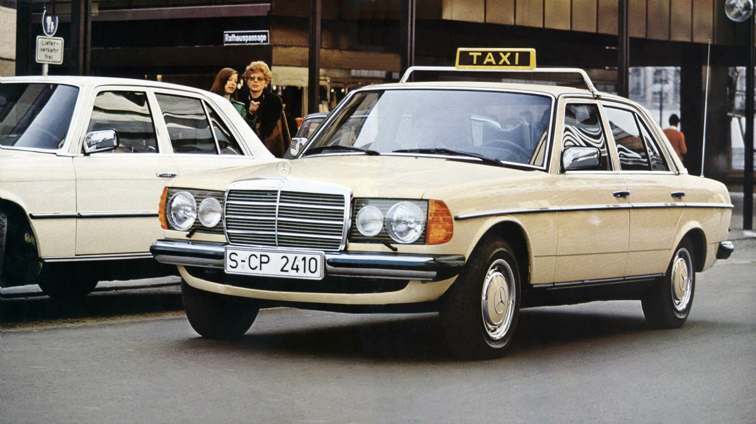 Mercedes W123 Taxi 2 scaled