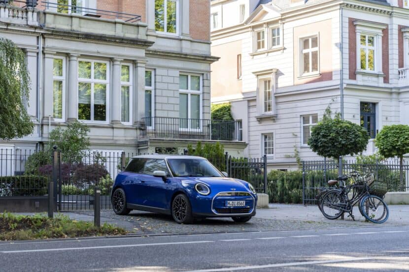 2024 MINI Cooper SE Blazing Blue Filmed At The BMW Welt
