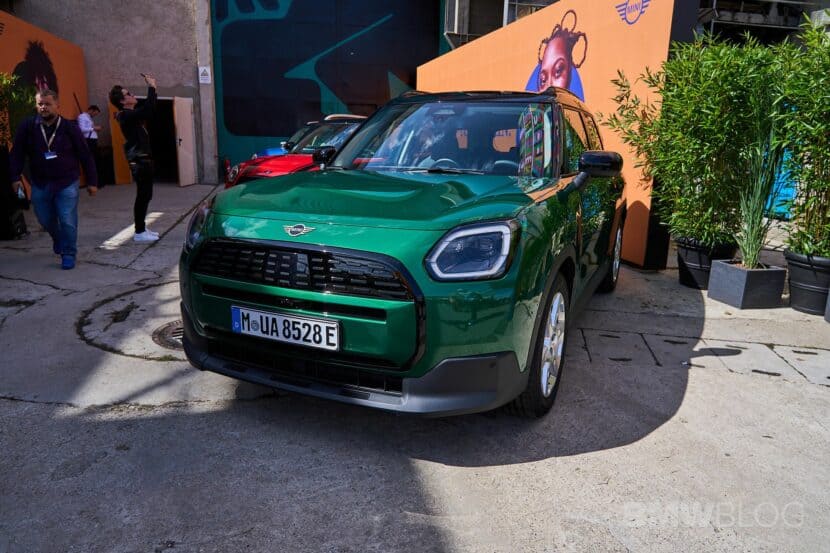 Here is the new MINI Countryman in Real Life Photos
