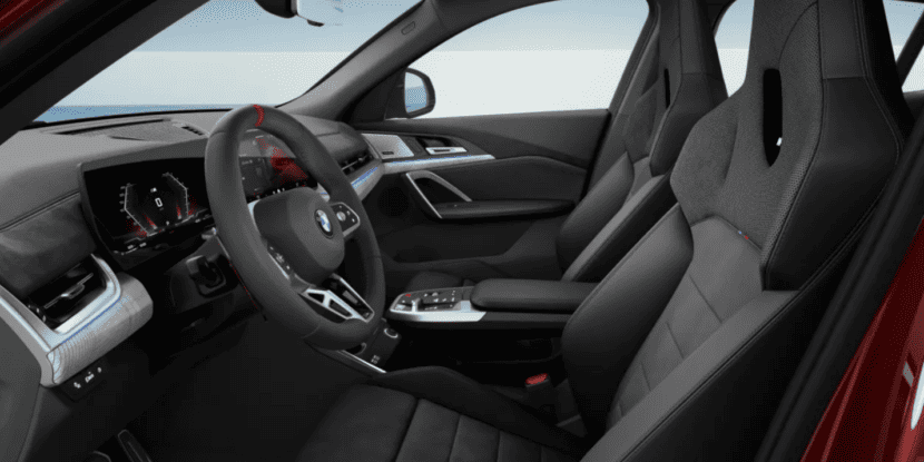 Interior photo of the new BMW X2 M35i 