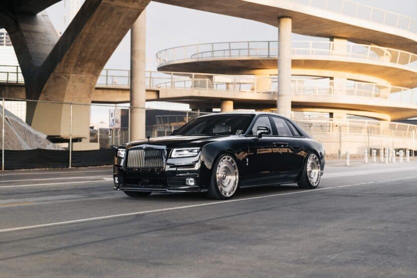Custom Rolls-Royce Ghost Looks Like A Mafia Car At SEMA 2023