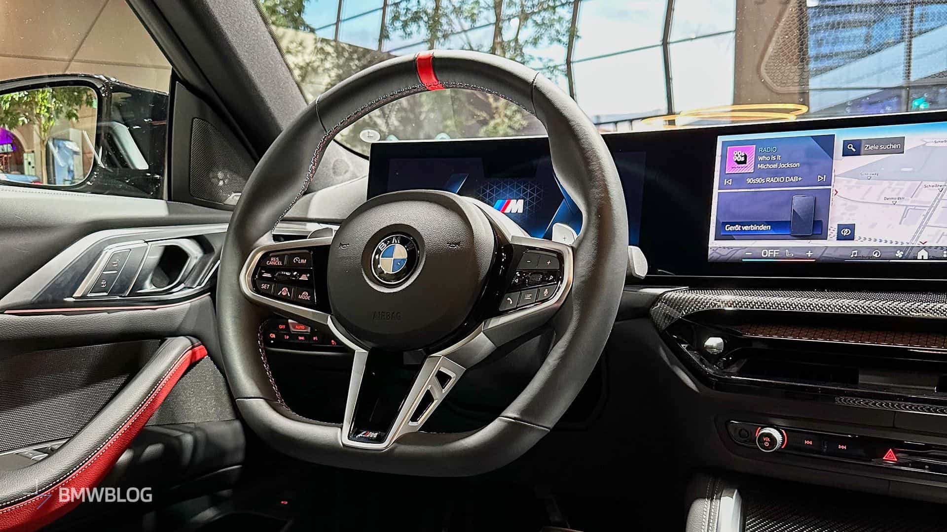 Here's BMW New Flat-Bottomed M Steering Wheel