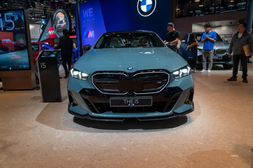 BMW i5 M60 Stands Out with M Performance Parts