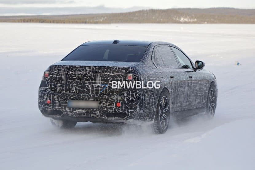 Video: 2027 BMW 7 Series LCI Caught Testing In The Snow