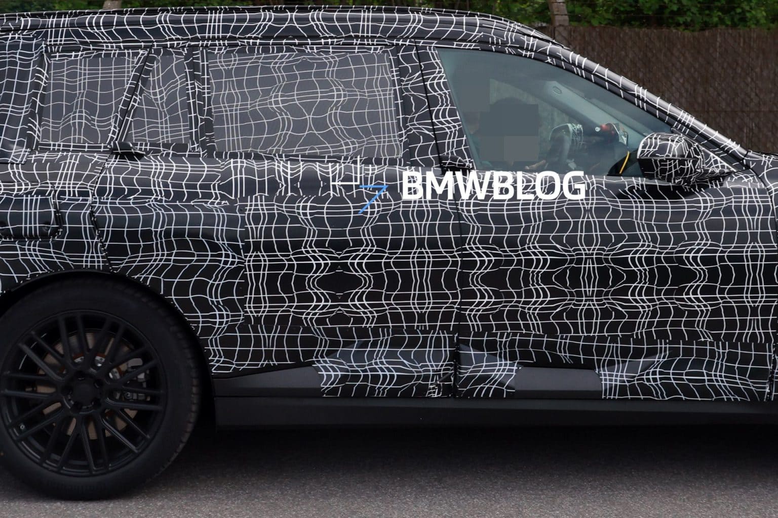 EXCLUSIVE: 2027 BMW X7 Spied For The First Time
