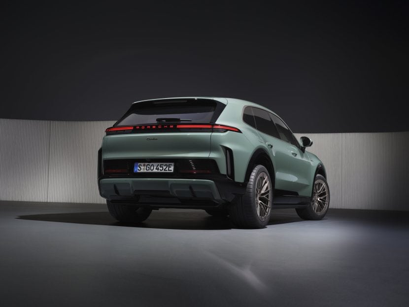 2026 PORSCHE CAYENNE ELECTRIC 31