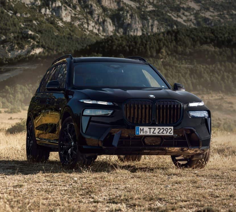 BMW Dresses Up the X7 Diesel With Black Line Trim