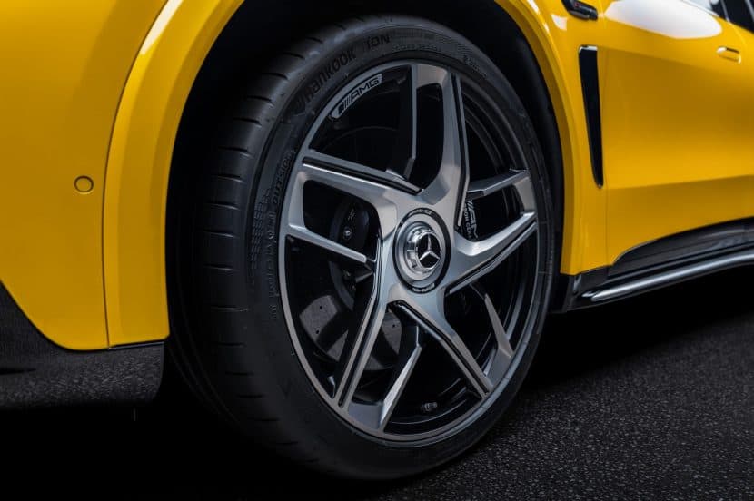 2027 MERCEDES AMG GT SUV 35