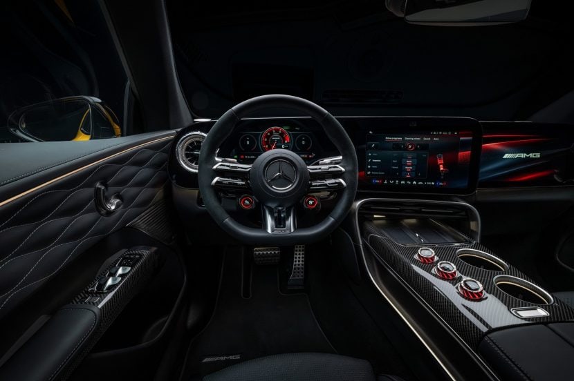 2027 MERCEDES AMG GT SUV 40