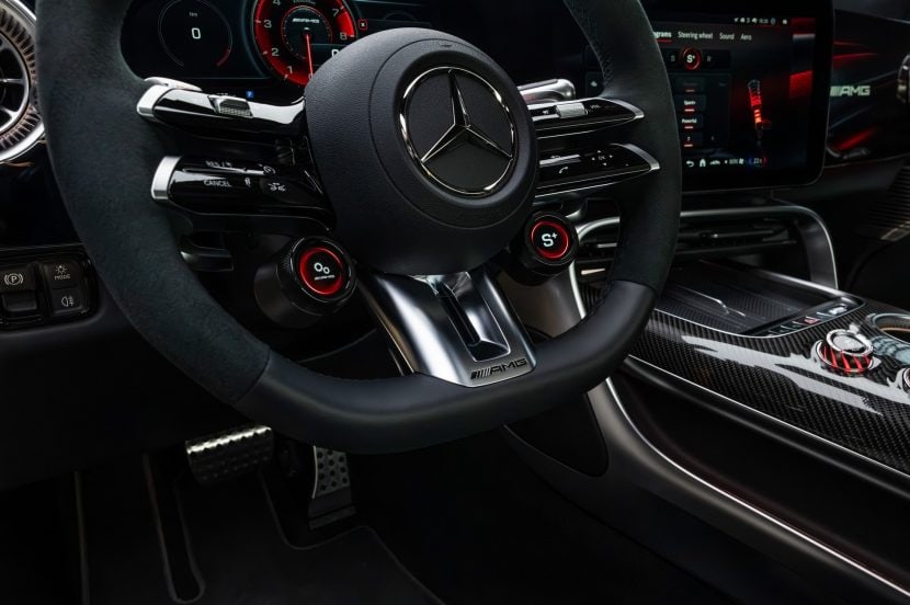 2027 MERCEDES AMG GT SUV 41