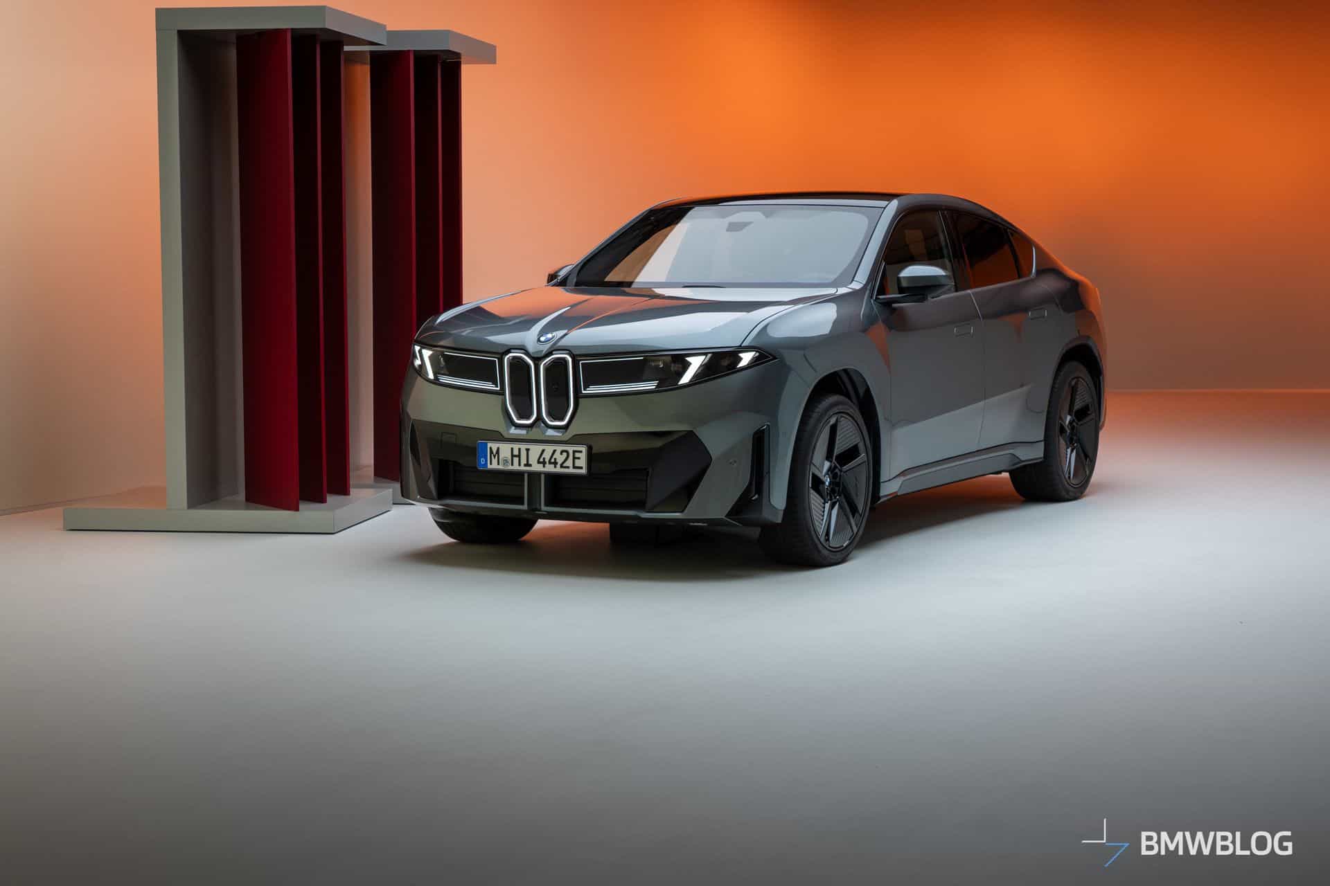 2027 BMW IX4 50 XDRIVE 01