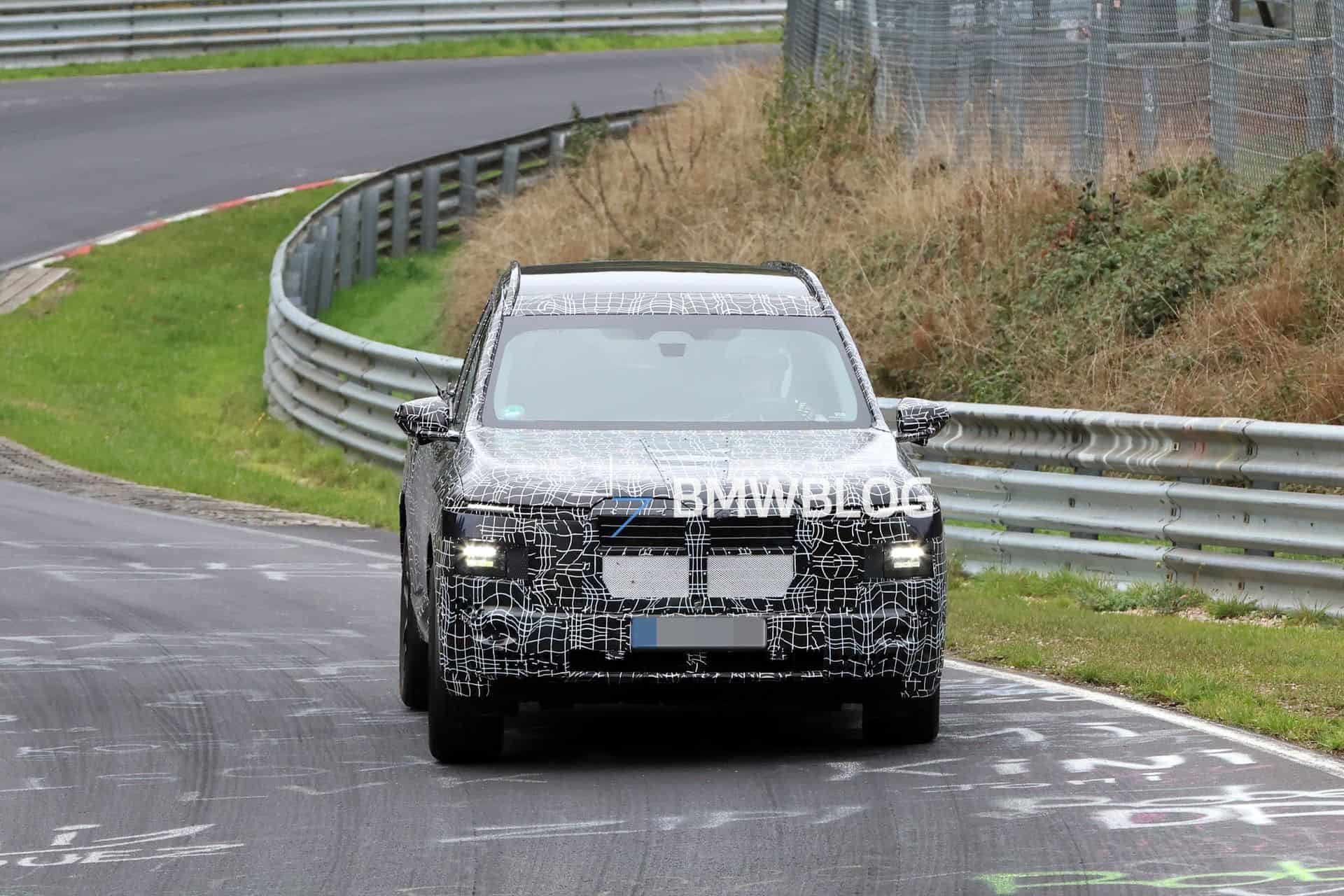 2028 BMW IX7 SPY PHOTOS 13