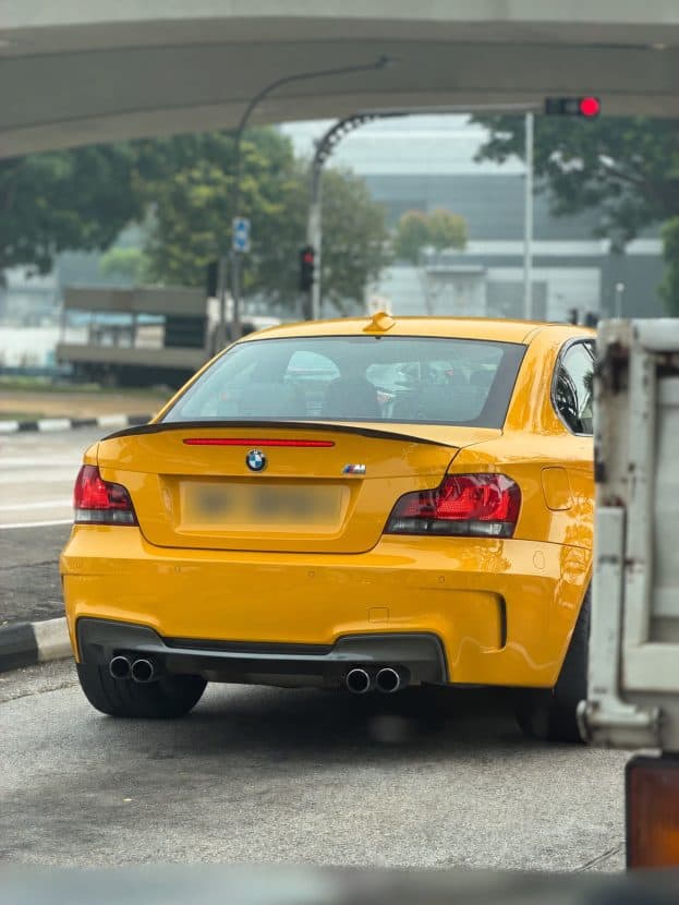 BMW 1M ATACAMA YELLOW 03