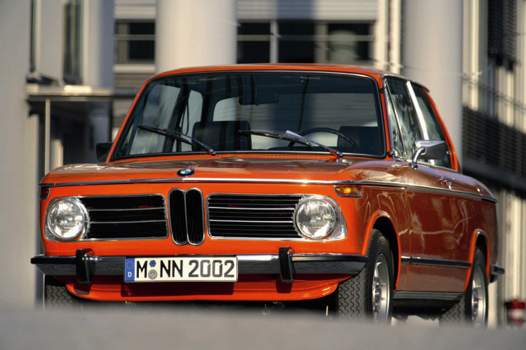 VIDEO: Killer BMW 2002 is Up For Sale on Collecting Cars