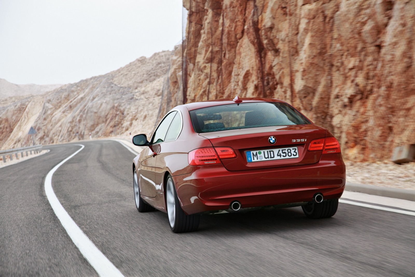 2011 Bmw 3 Series Coupe And Convertible Facelift Photos