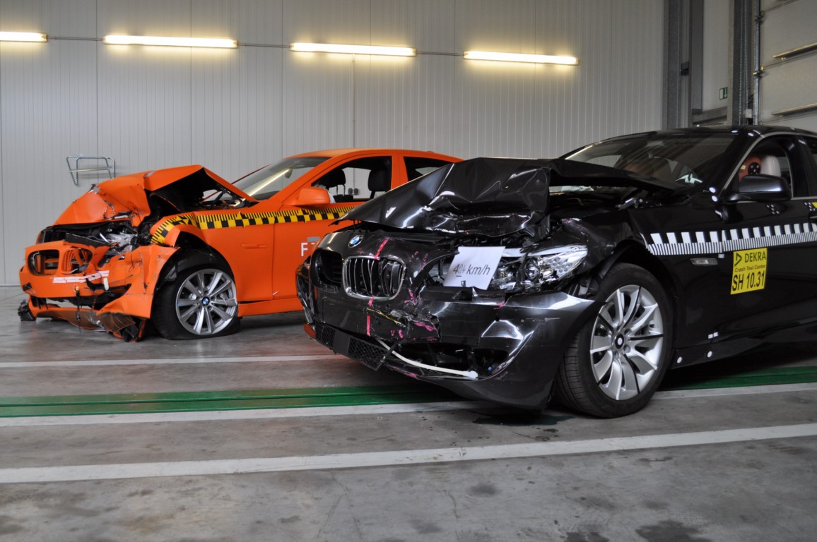 BMW 5 Series crash test