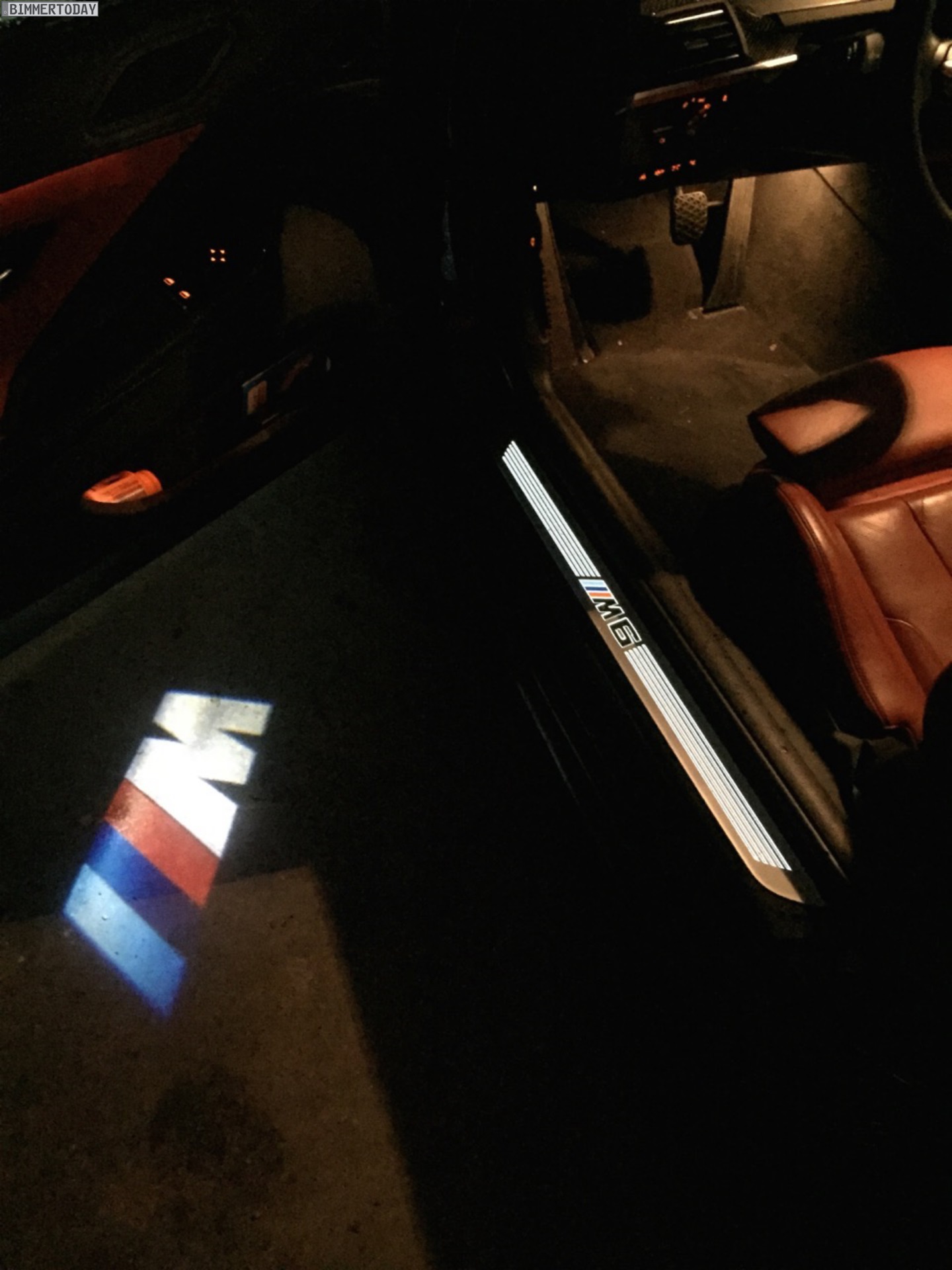 BMW LED Projektor Tuer Projektion M Logo Zubehoer LED Door Projector 04