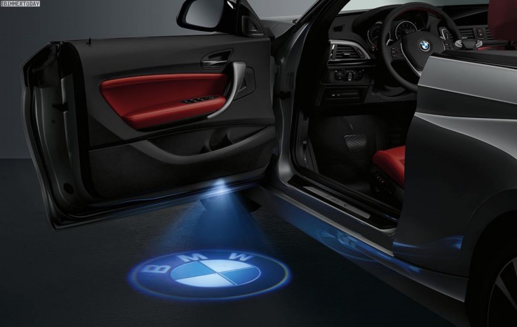 BMW LED Projektor Tuer Projektion M Logo Zubehoer LED Door Projector 10 750x474