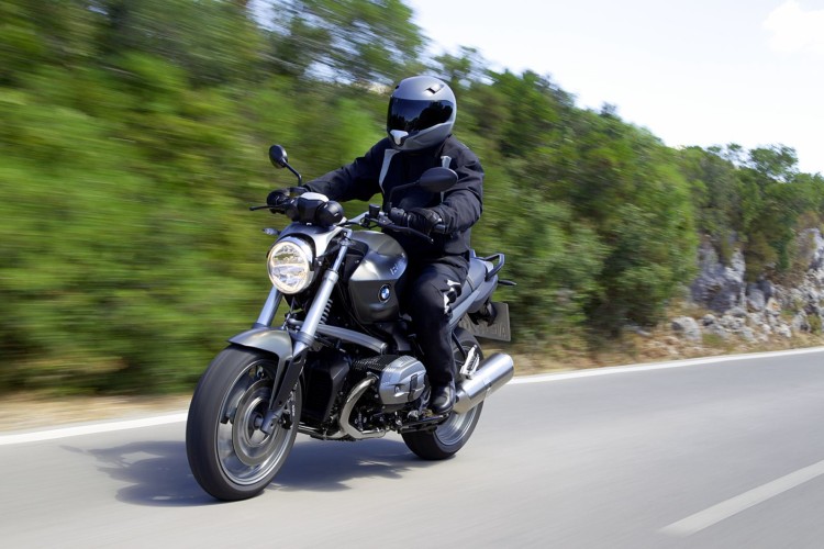 World Premiere: The new BMW R 1200 R and BMW R 1200 R Classic