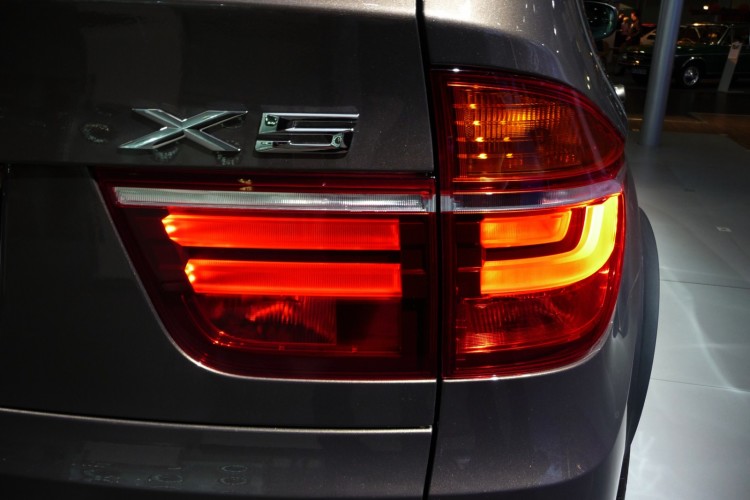 World Premiere: 2010 BMW X5 xDrive40d