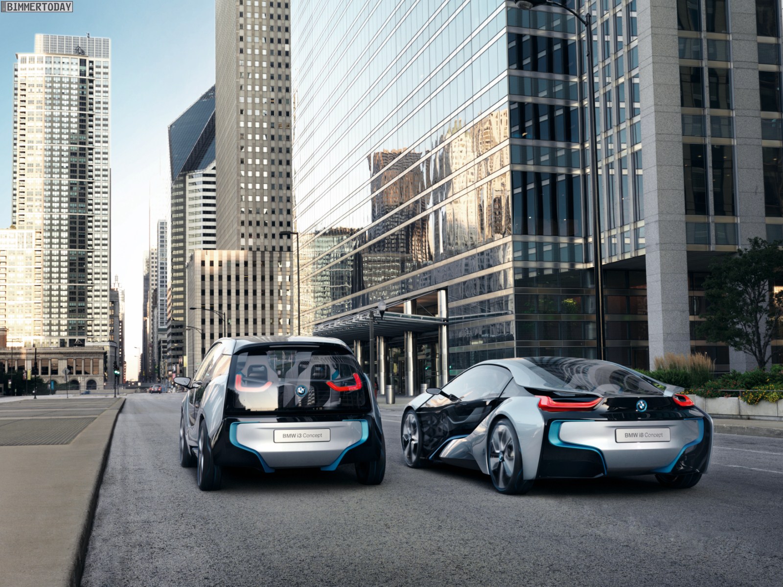 new video bmw i3 and bmw i8 in motion