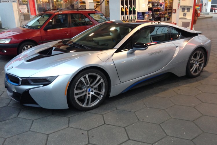 BMW i8 Iconic Silver - Real Life Photos