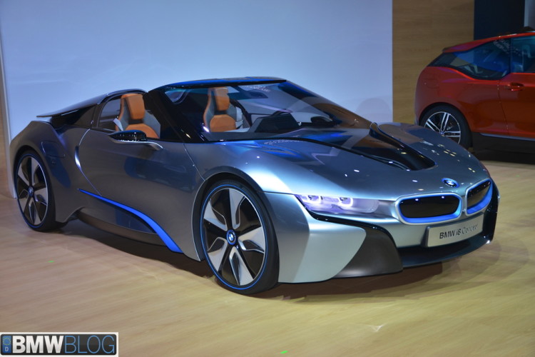 BMW i8 Roadster Wins North American Concept Car of the Year Award