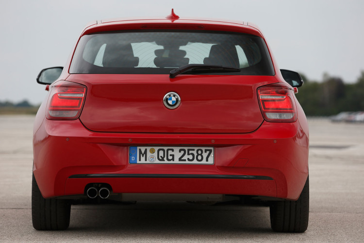 BMWBLOG First Drive: BMW 1 Series with 3-Cylinder Engine