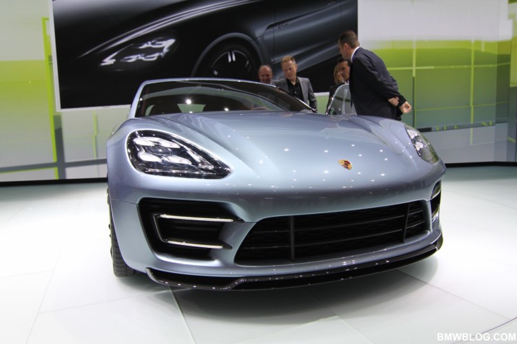 2012 Paris Motor Show: Porsche Panamera Sport Turismo Concept