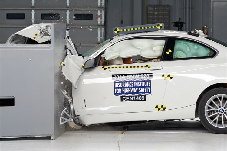 BMW 2 Series Gets IIHS Top Safety Pick