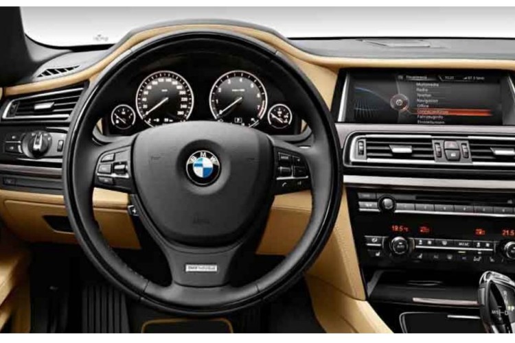 2013 BMW 760Li: V-12 25 Years Anniversary Edition