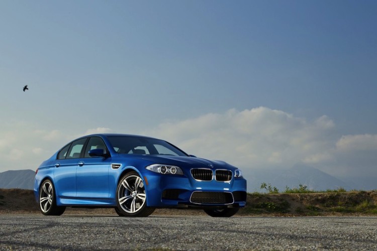Video: 2012 BMW M5 review
