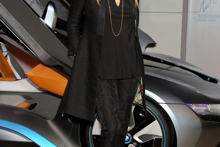 Uma Thurman helps unveil the BMW i8 Concept Roadster in NYC