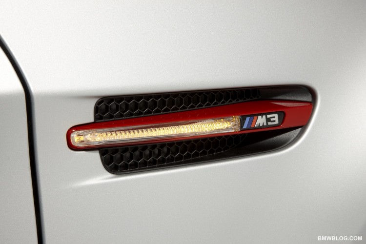 Video: BMW M3 CRT - Carbon Racing Technology