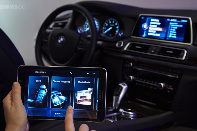 bmw-touch-command-images-01