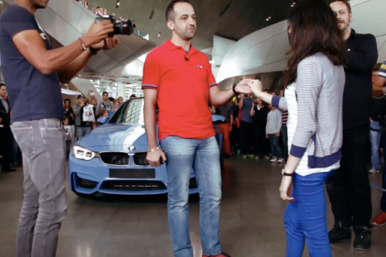 Marriage proposal with a BMW M3 at BMW Welt