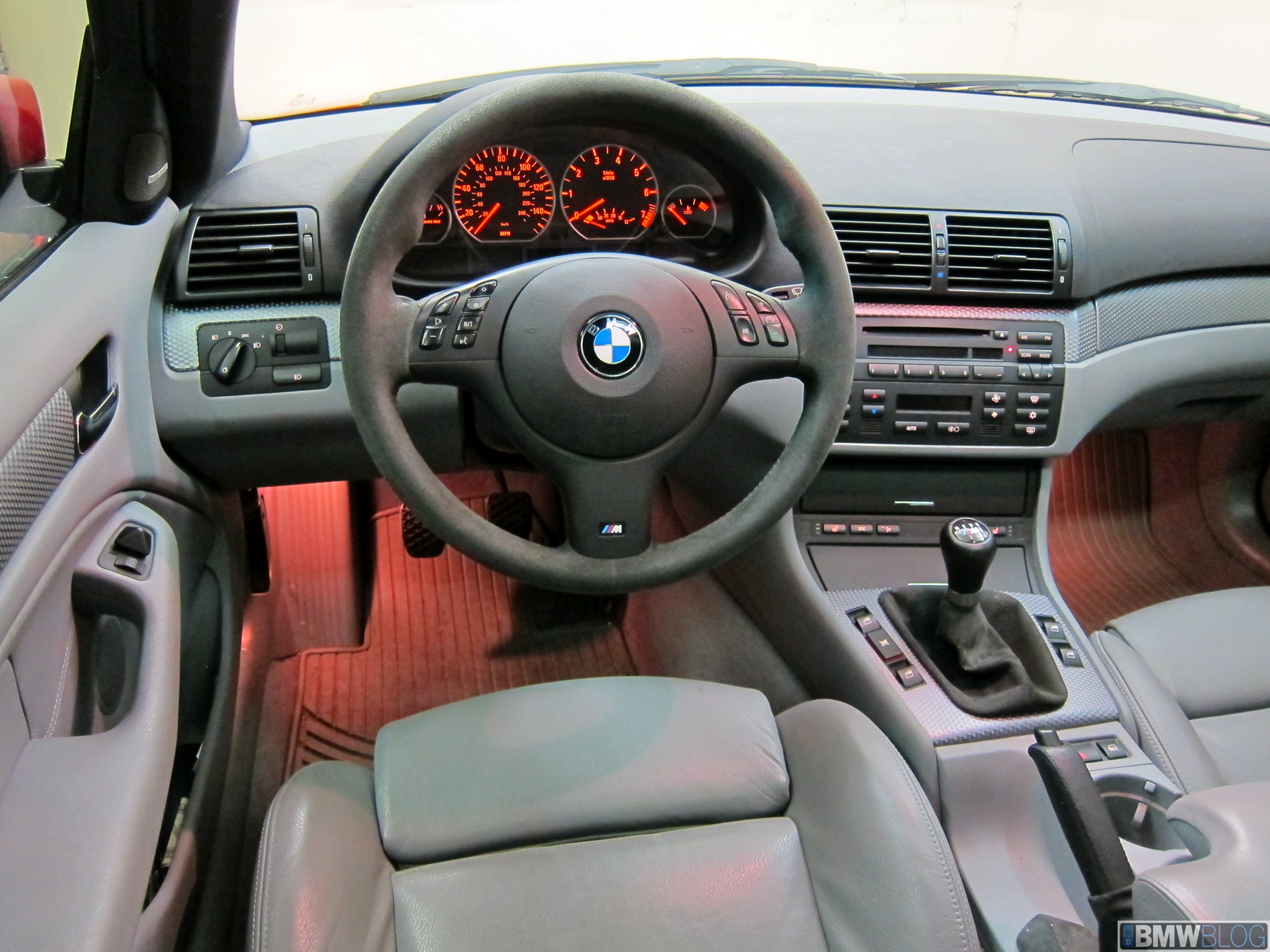 BMW 330i 2005 Review