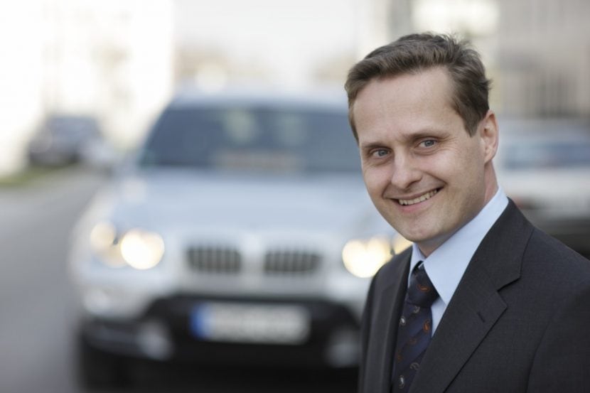 BMW Car-2-X Communication improves pedestrian safety