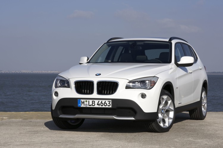 Video: BMW X1 debuted at 2011 Montreal Auto Show